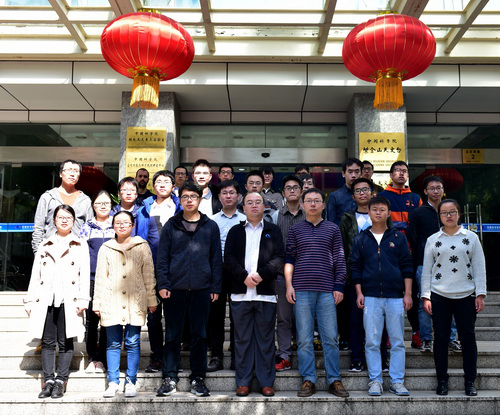 主讲人为苏杨,李友平和陈维